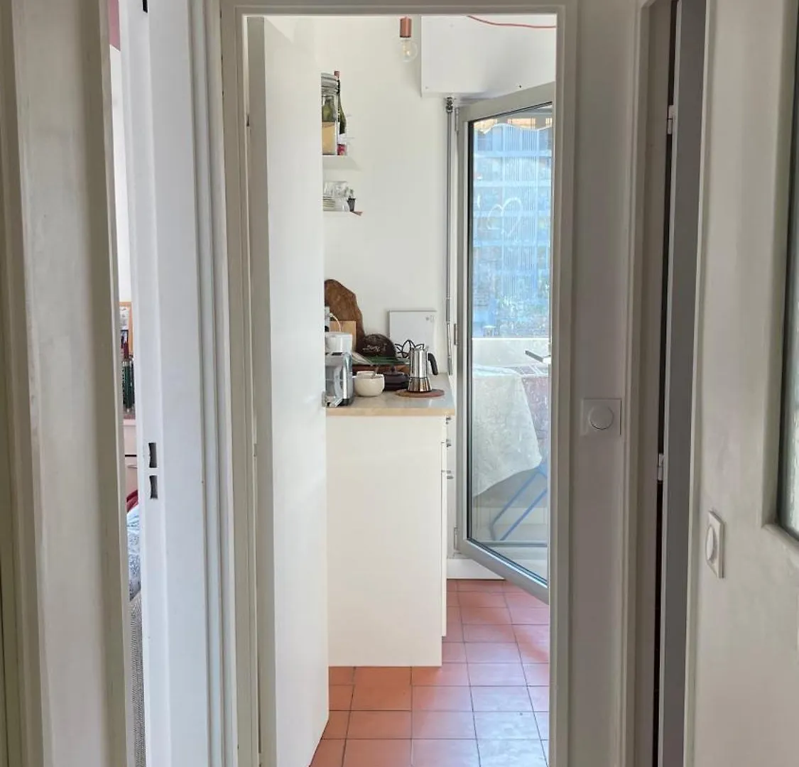 Appartement Ensoleille Et Central A Marseille Apartment